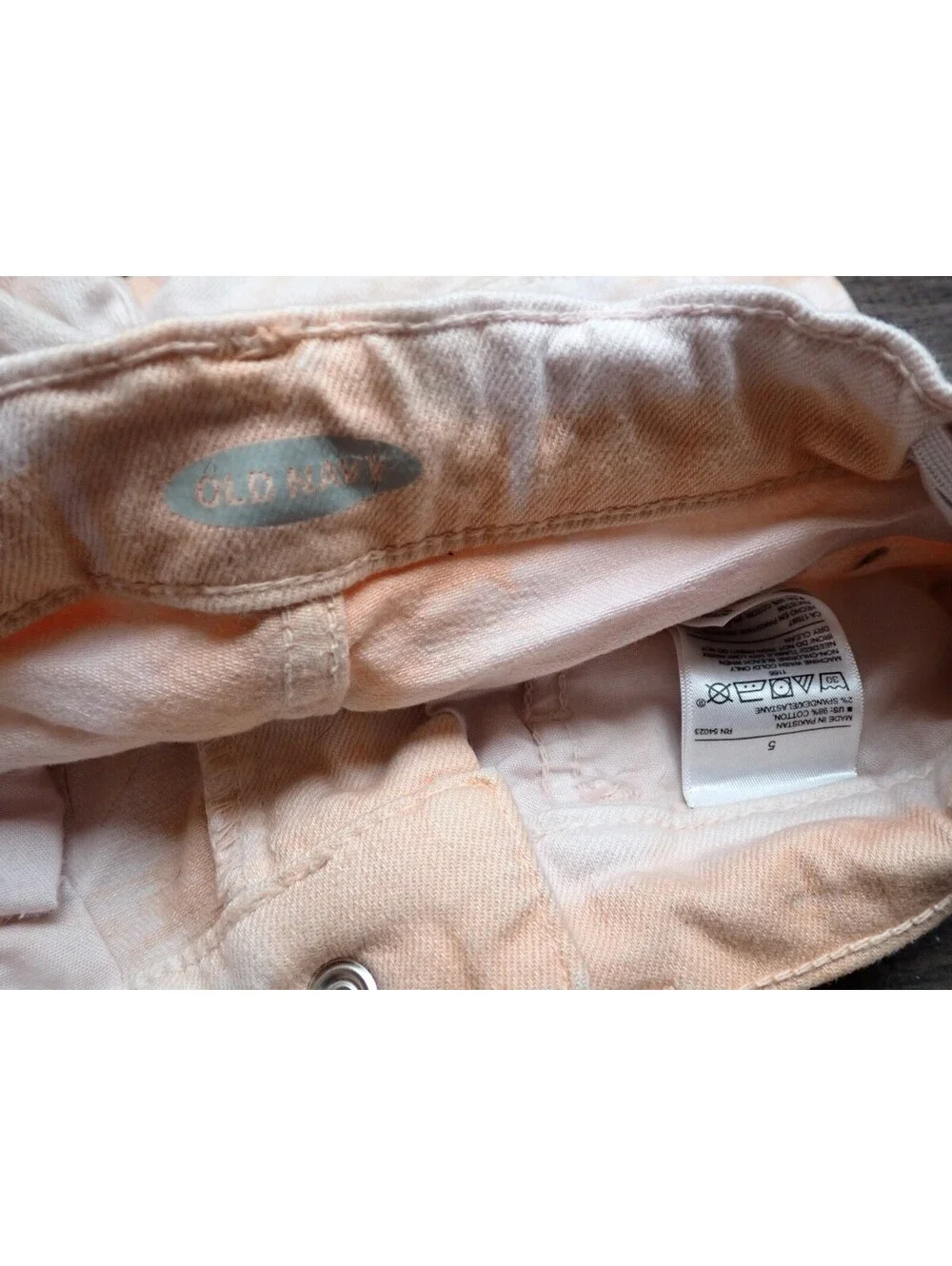 Kids Old navy peach denim shorts